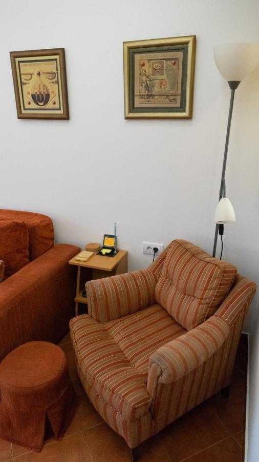 Apartment Akacija Gardens Belgrado Buitenkant foto