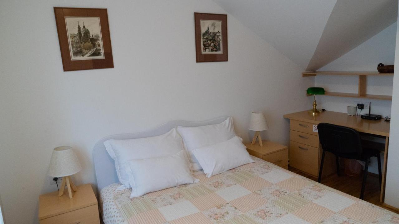 Apartment Akacija Gardens Belgrado Buitenkant foto