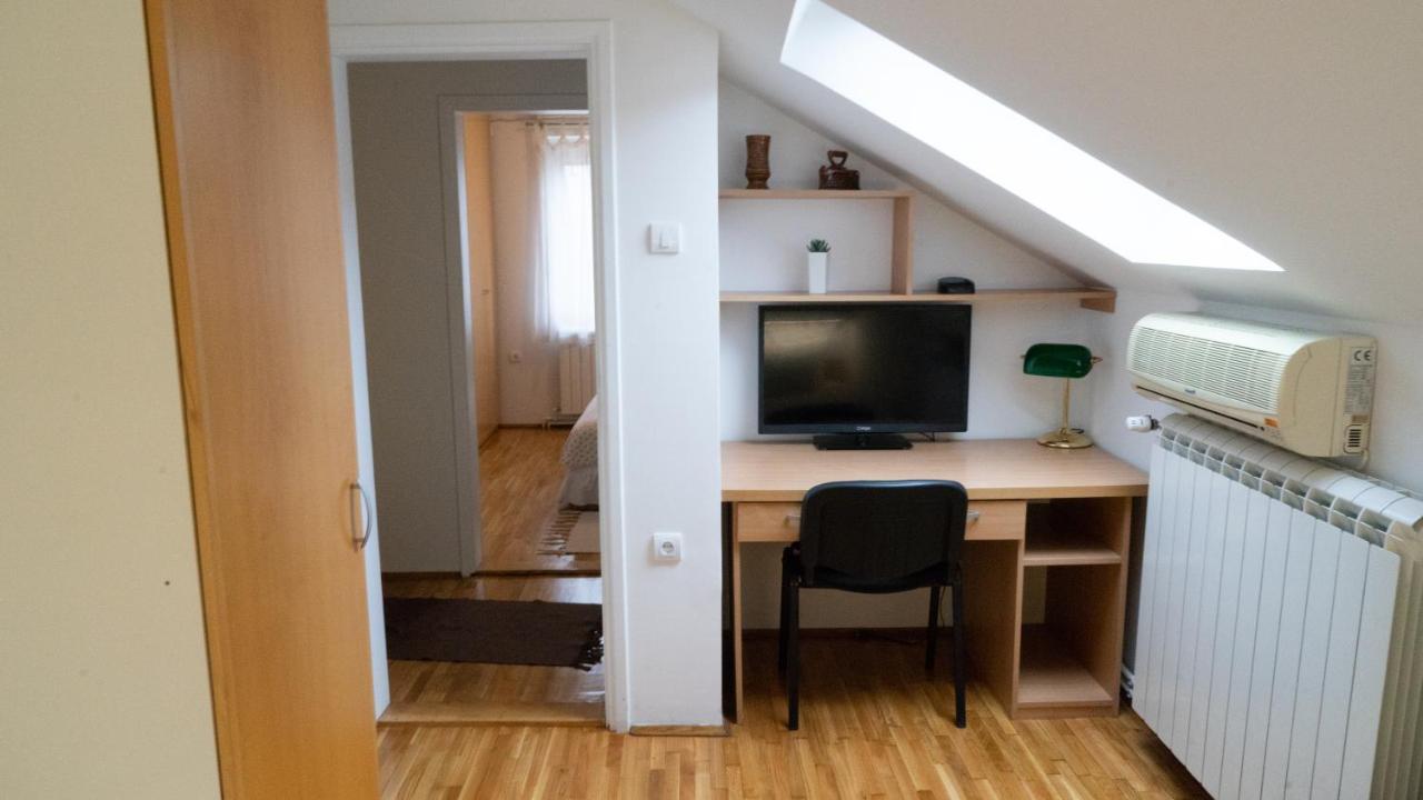 Apartment Akacija Gardens Belgrado Buitenkant foto