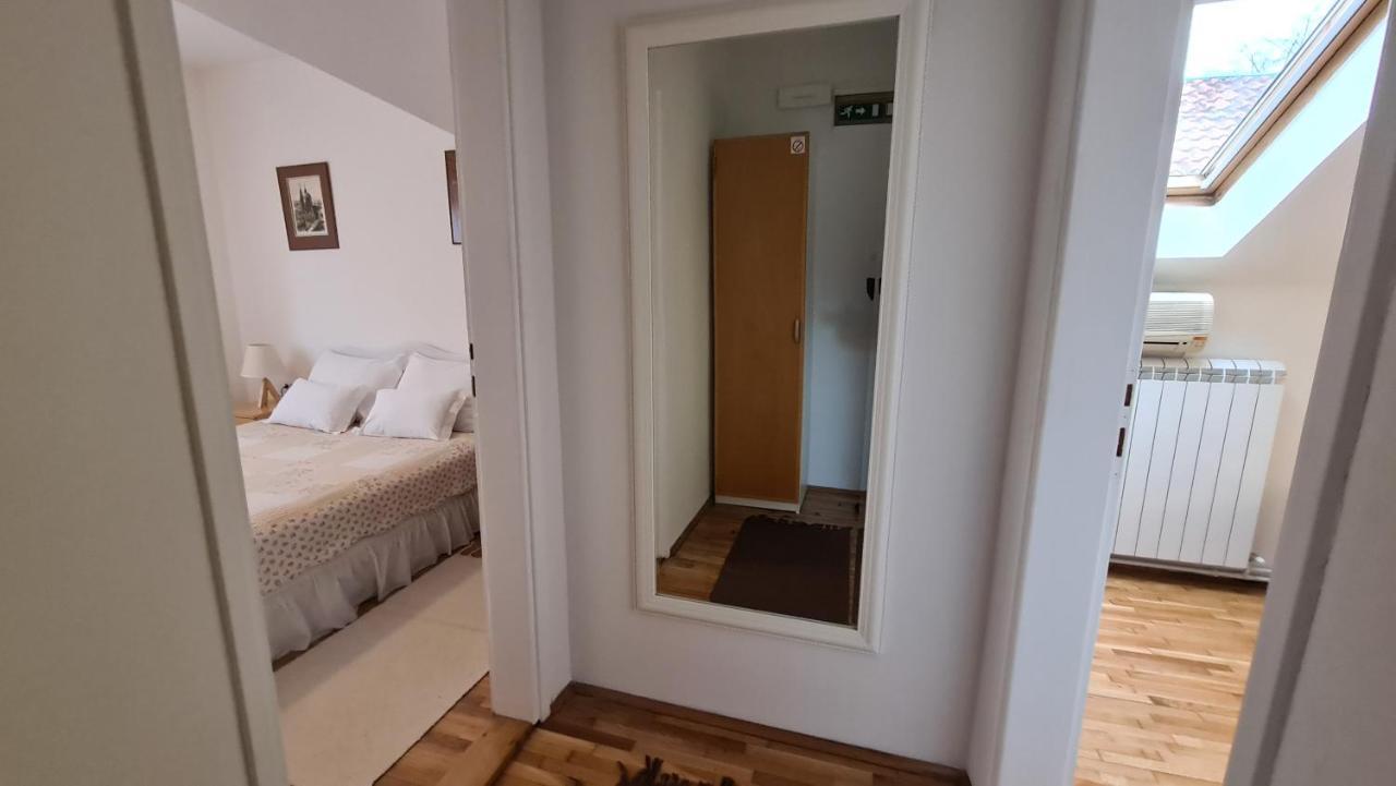 Apartment Akacija Gardens Belgrado Buitenkant foto